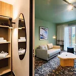 Mercure Saint Emilion فندق 4*