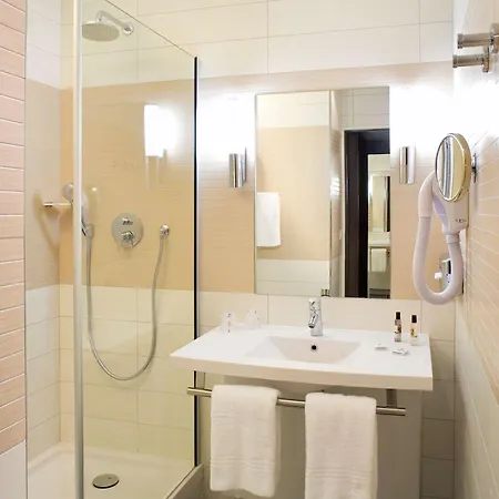 Hotel Mercure Saint Emilion 4*