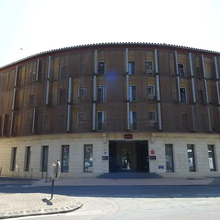 Mercure Saint Emilion Либурн