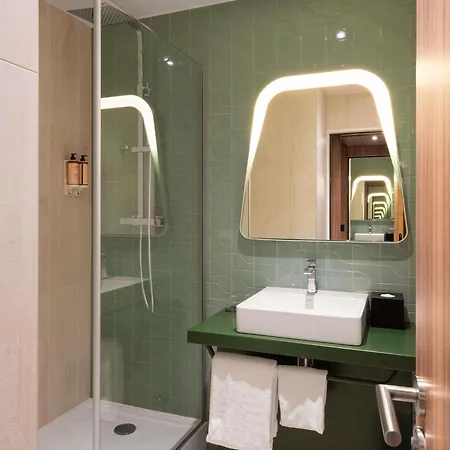 Отель Mercure Saint Emilion 4*