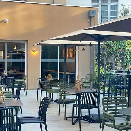 Mercure Saint Emilion ליבורן
