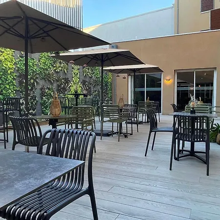 Mercure Saint Emilion מלון