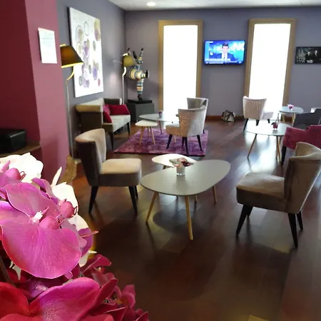 Mercure Saint Emilion Отель Либурн