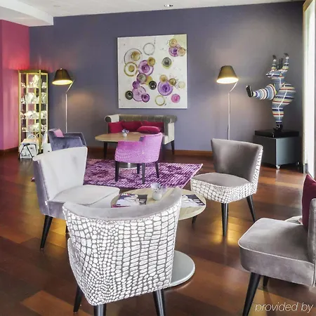 Mercure Saint Emilion Либурн